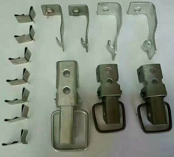 電纜橋架伸縮節(jié)在電纜橋架廠安裝時有什么用呢？